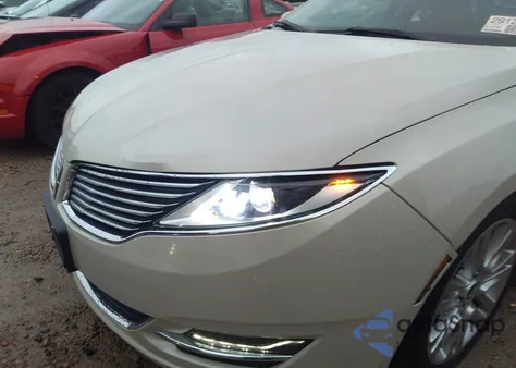 2016 Lincoln Mkz z USA, uszkodzony, nr VIN 3LN6L2GK8GR633386